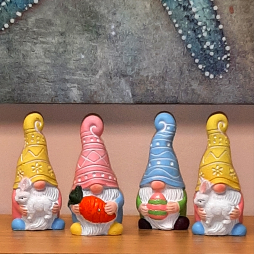 Set of 4 Easter Gnomes Decor NEW